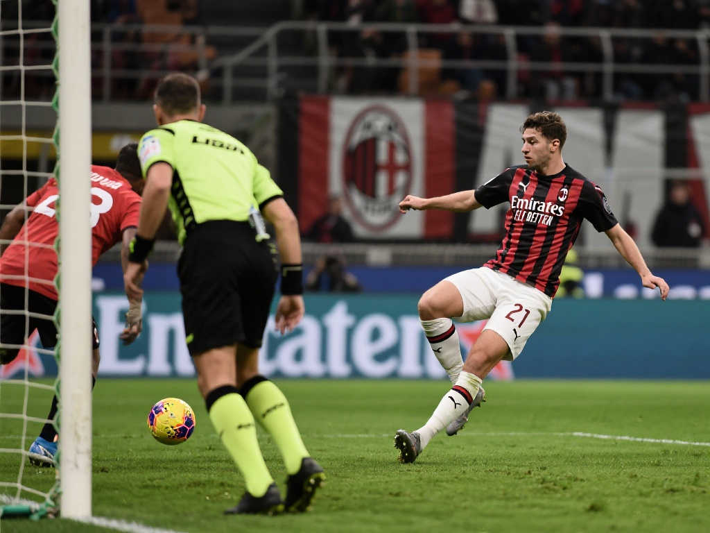 从0-1到3-1！AC米兰上演逆转好戏，意甲前四争夺白热化：五队仅差三分，三队积分并列